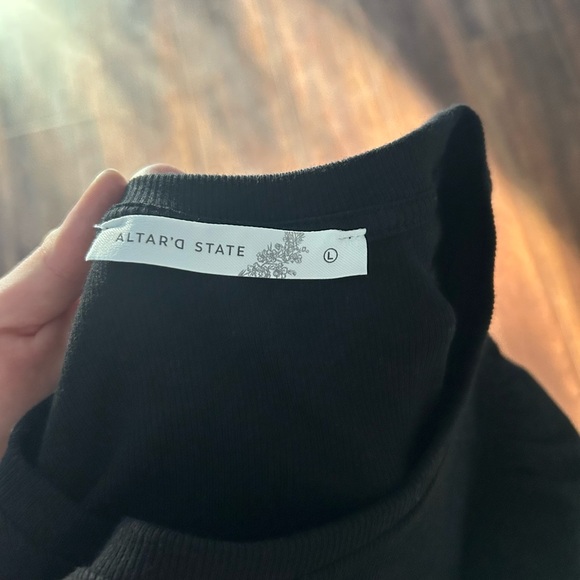 NWT Alter’d State Halley Fluttersleeve Tank - Picture 5 of 5